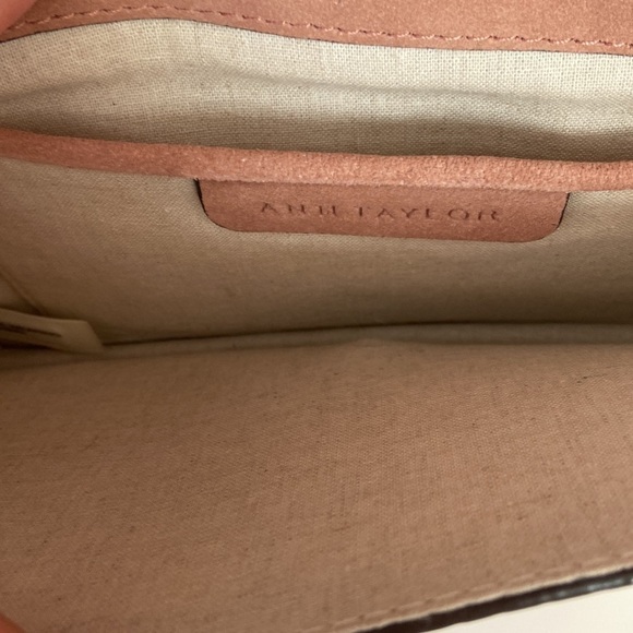 ANN Taylor l Clutch - Picture 7 of 7